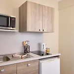 Quality Les Docks 아파트호텔 3*