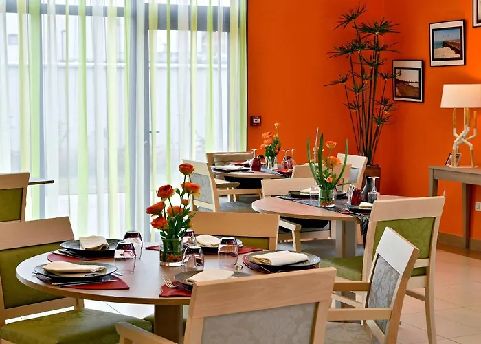 Quality Les Docks 3*