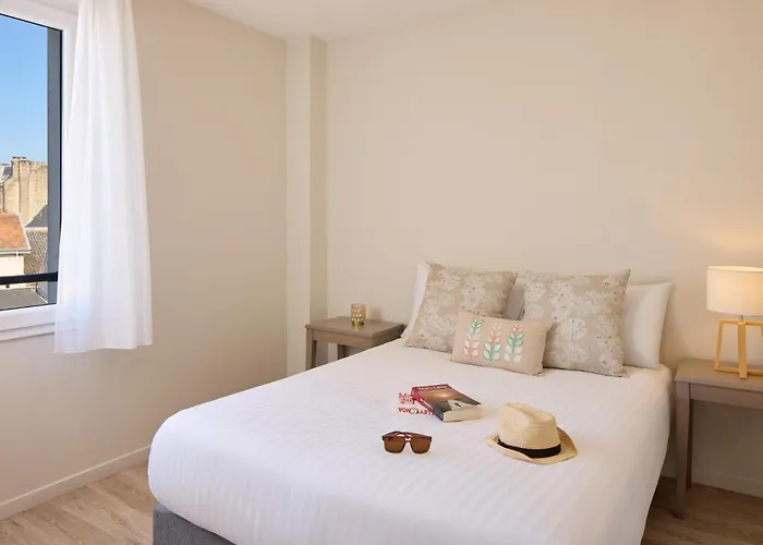 Quality Les Docks Aparthotel